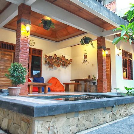 Halaman Depan Hostel Ubud Exteriör bild