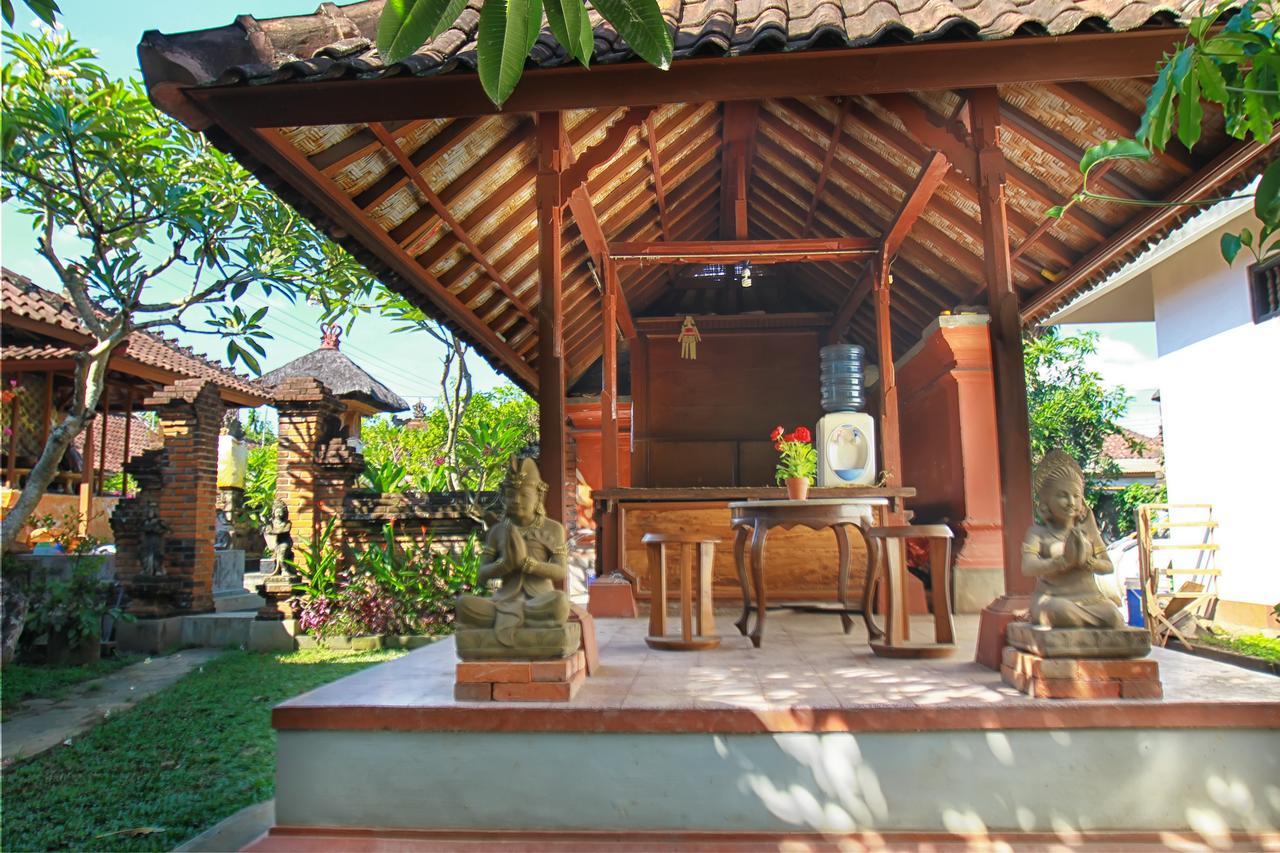 Halaman Depan Hostel Ubud Exteriör bild