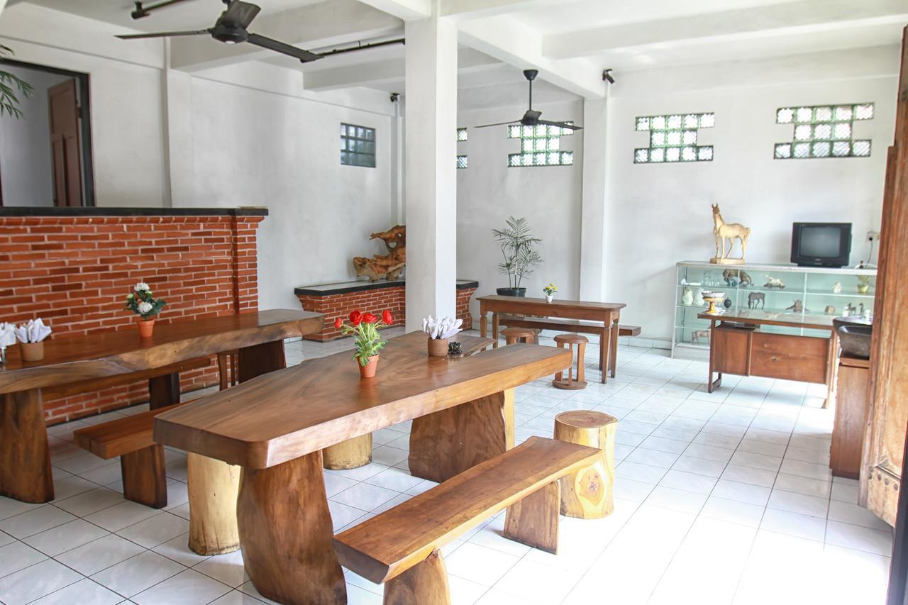 Halaman Depan Hostel Ubud Exteriör bild