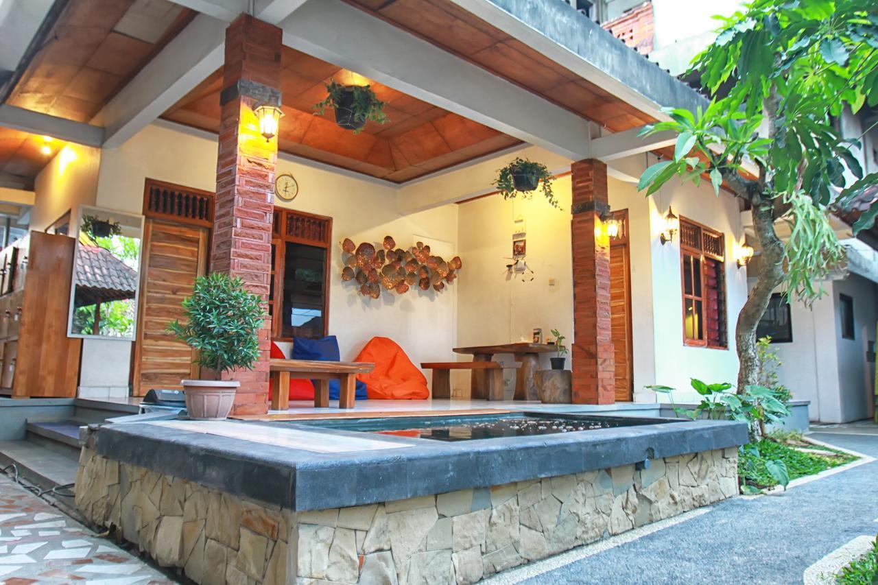 Halaman Depan Hostel Ubud Exteriör bild