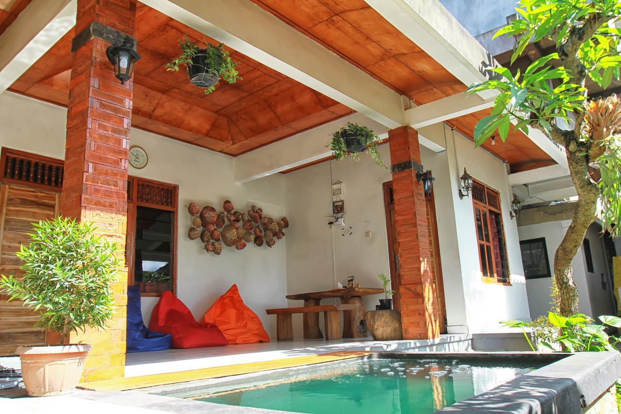 Halaman Depan Hostel Ubud Exteriör bild