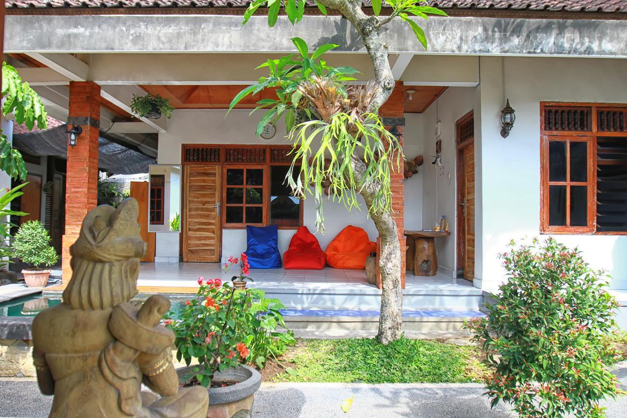 Halaman Depan Hostel Ubud Exteriör bild