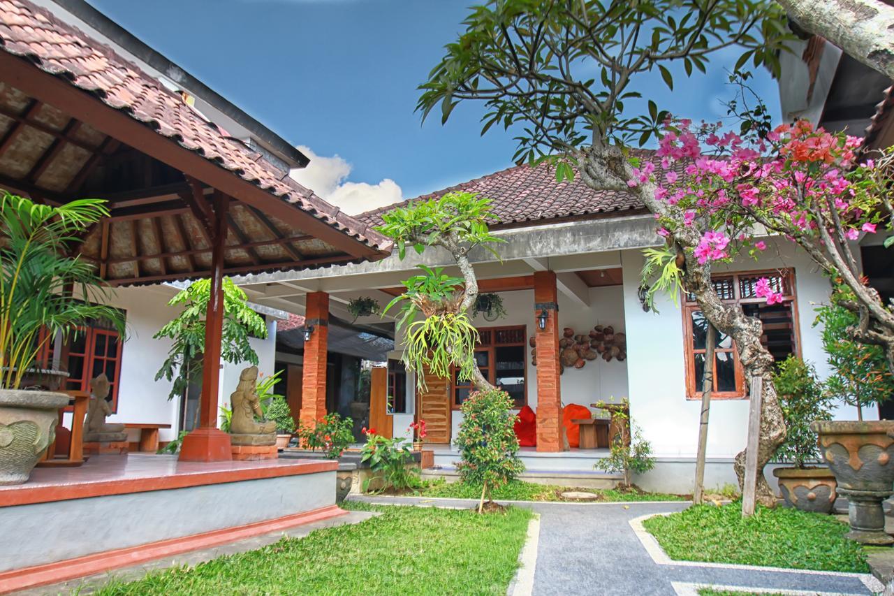 Halaman Depan Hostel Ubud Exteriör bild